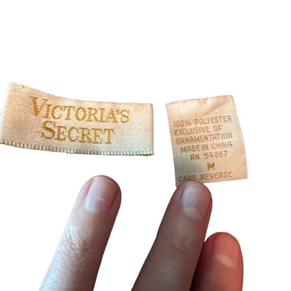 Victoria’s Secret red beaded maxi slip dress.‎ Gold  tag - Picture 3 of 7